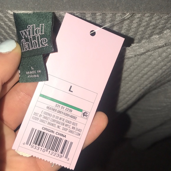 Sweater - Picture 2 of 4